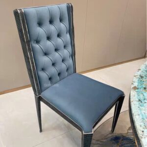 Bàn ăn hiện đại tại Bạc Liêu